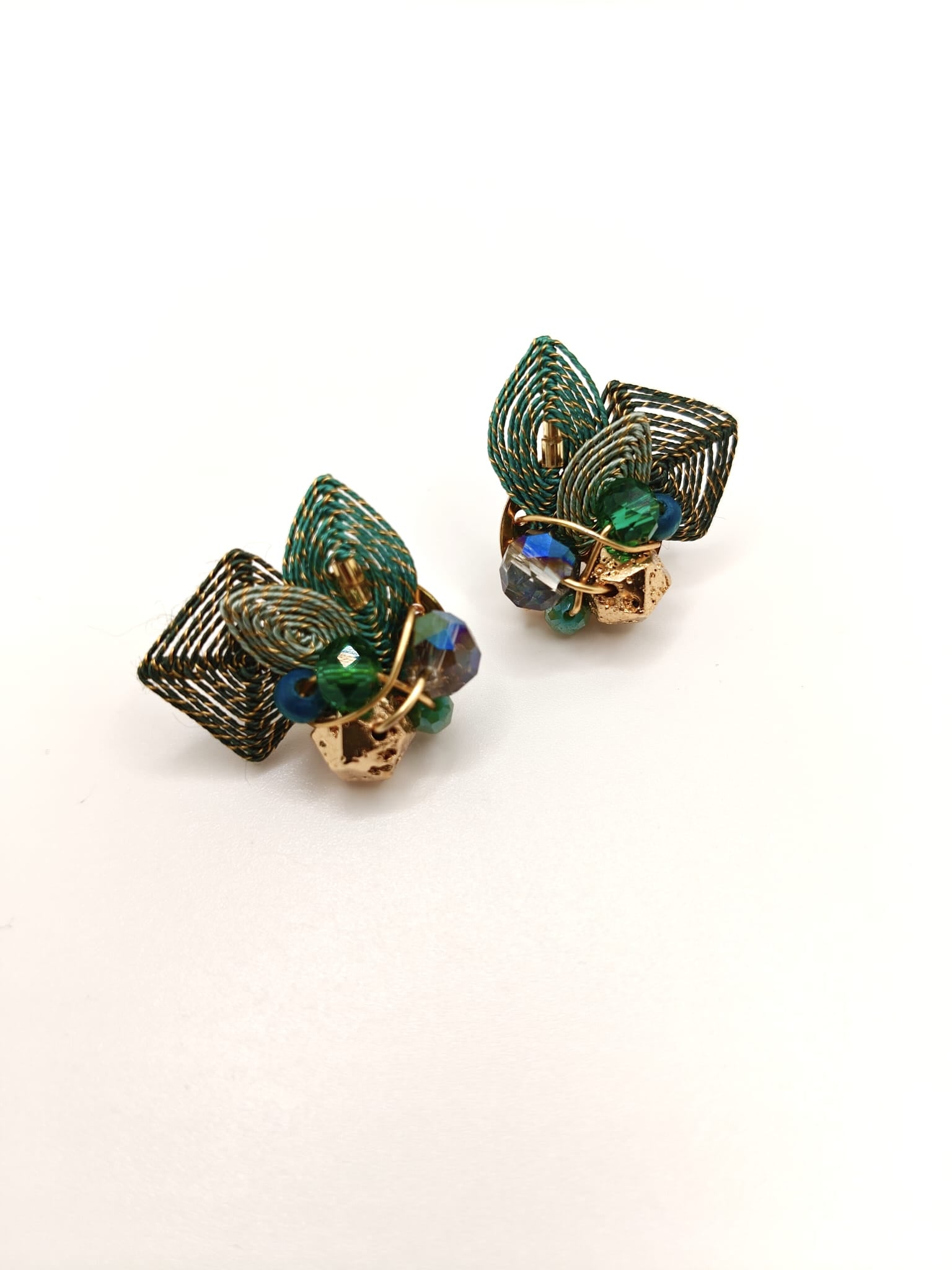 Biċe stud earrings in green tones