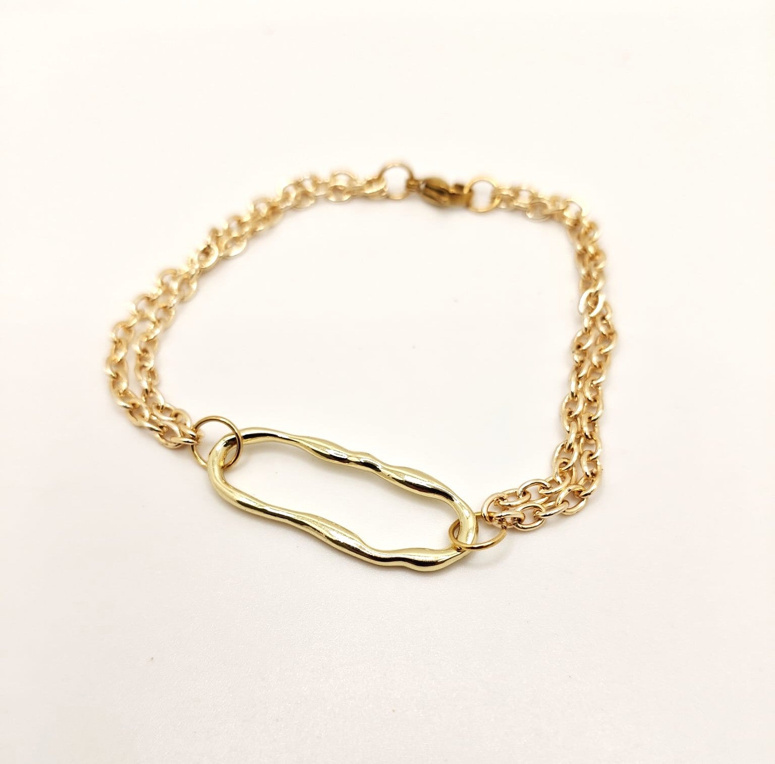 Geometric style bracelet