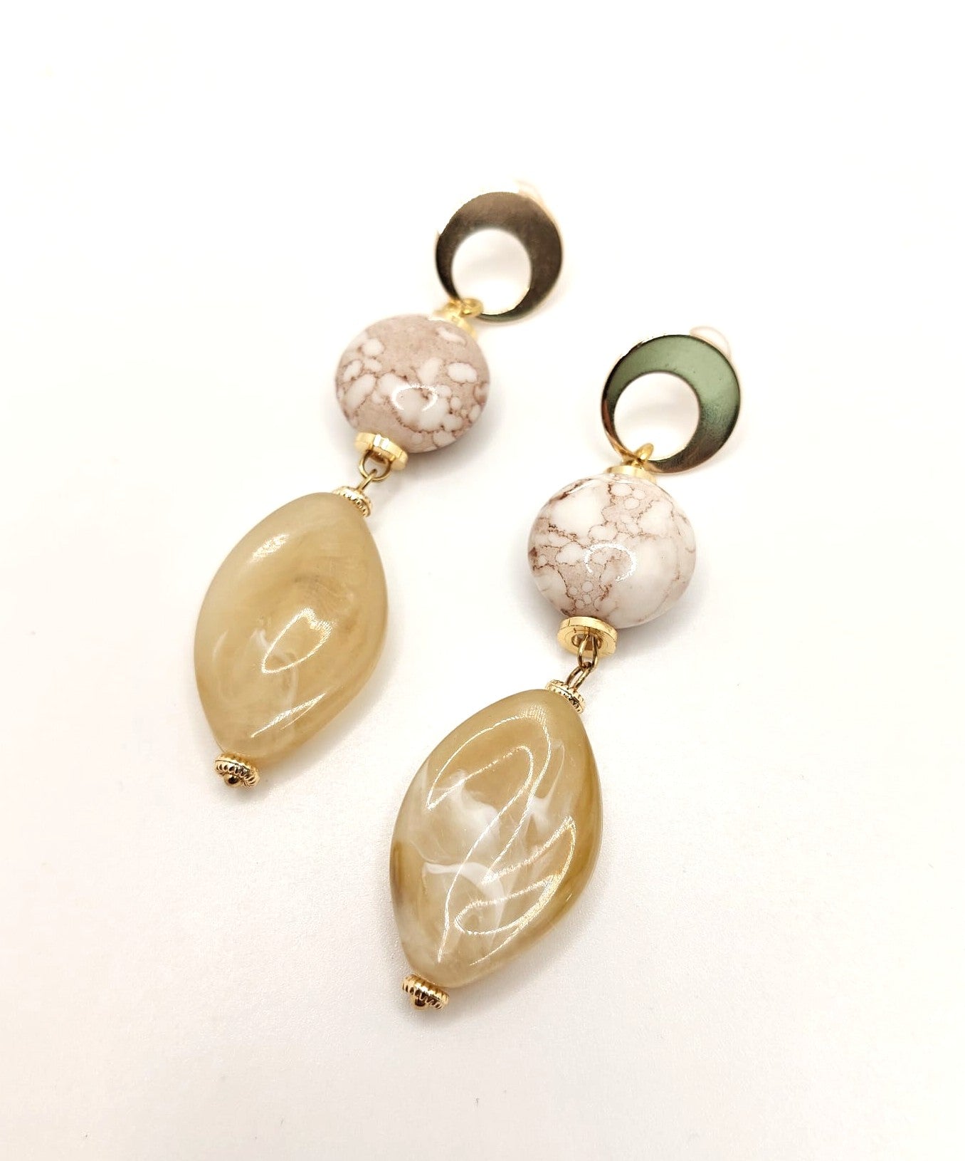 Sleek dangle earrings