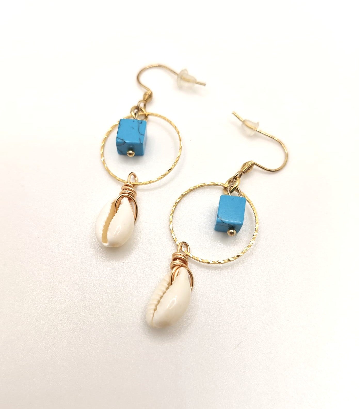 Summer vibes :shell earrings