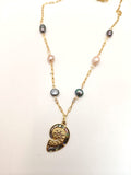 Charm freshwater pearl shell necklace